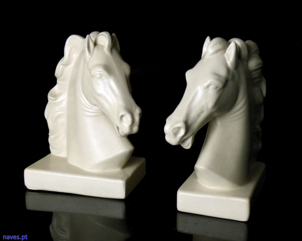 Cabeças de Cavalo em Cerâmica