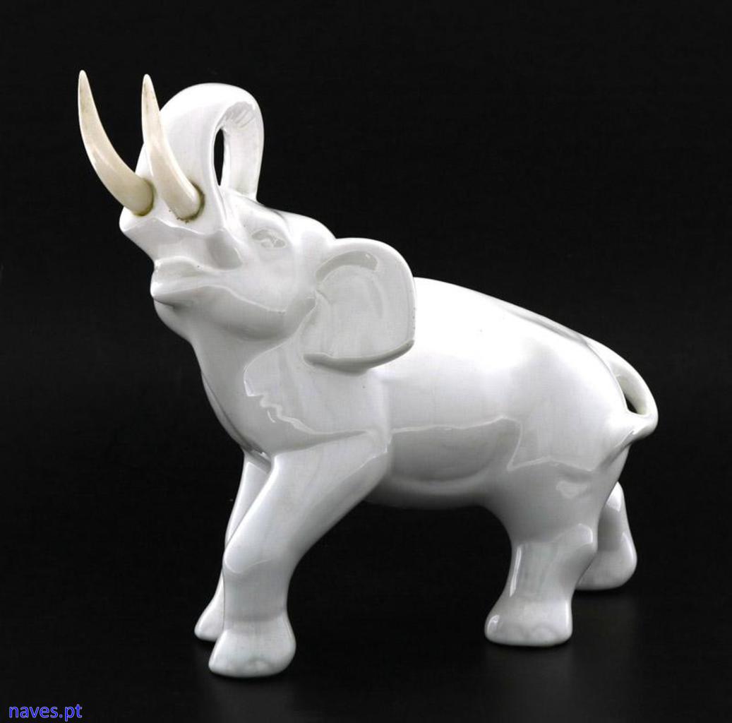 Elefante Decorativo- Peça em porcelana