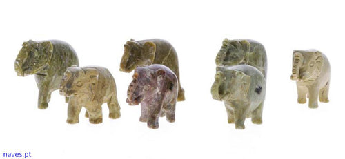 Miniatura de Elefante Decorativo em Pedra Esculpida