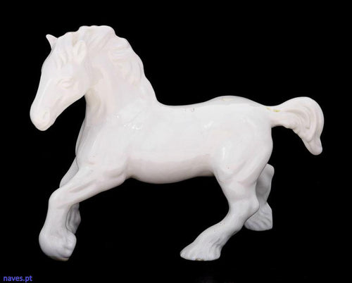 Cavalo Branco Decorativo em Cerâmica